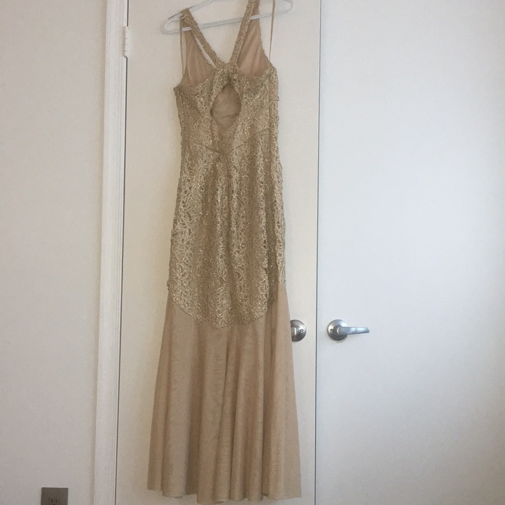 Dress - Picture 7 of 7